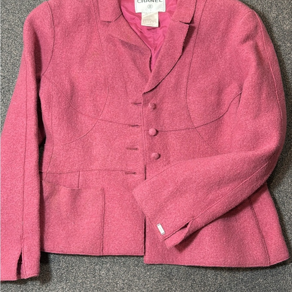 Authentic Chanel blazer size 42
